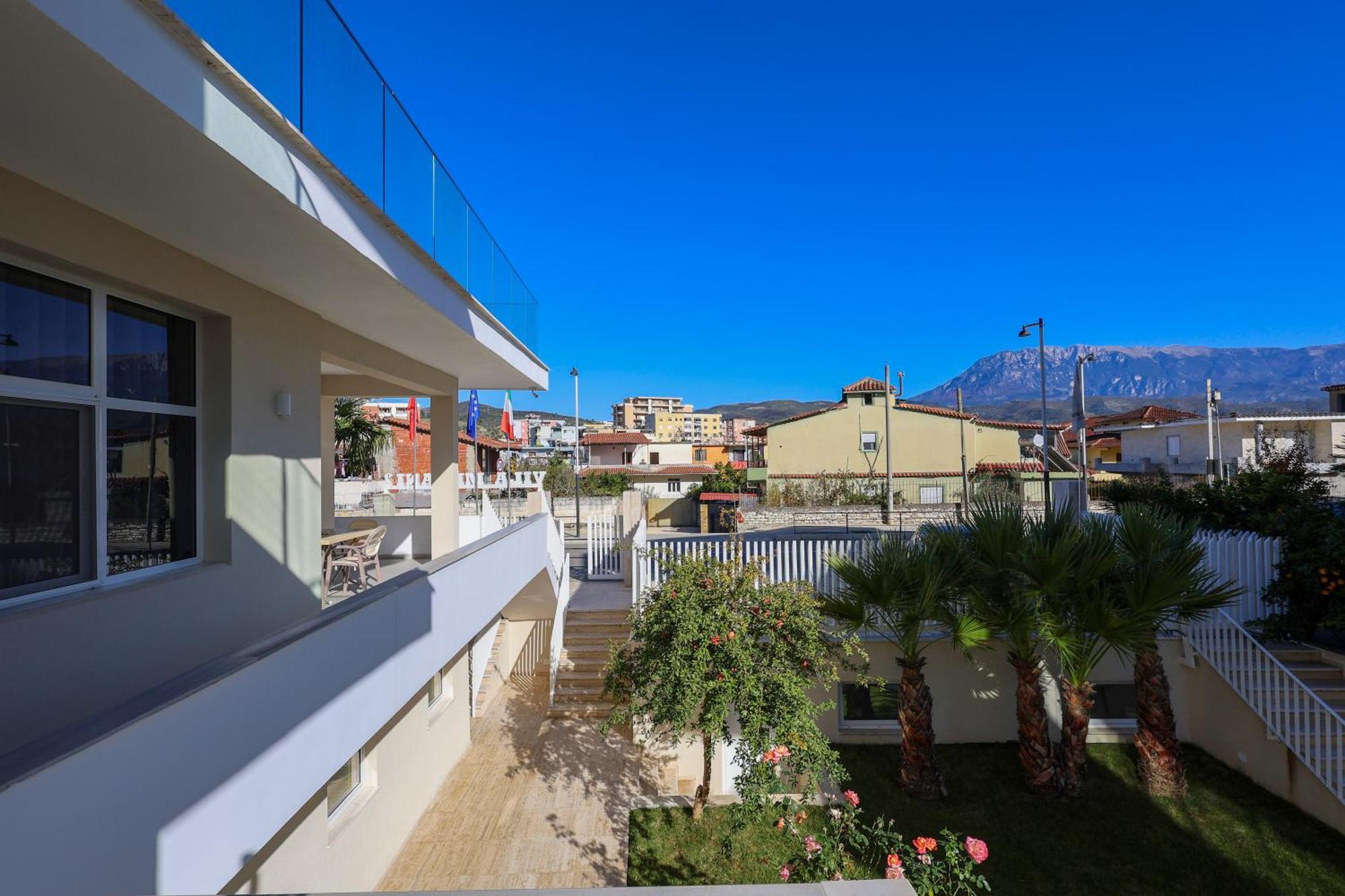 Apartaments Mimani 2 Μπεράτ Εξωτερικό φωτογραφία