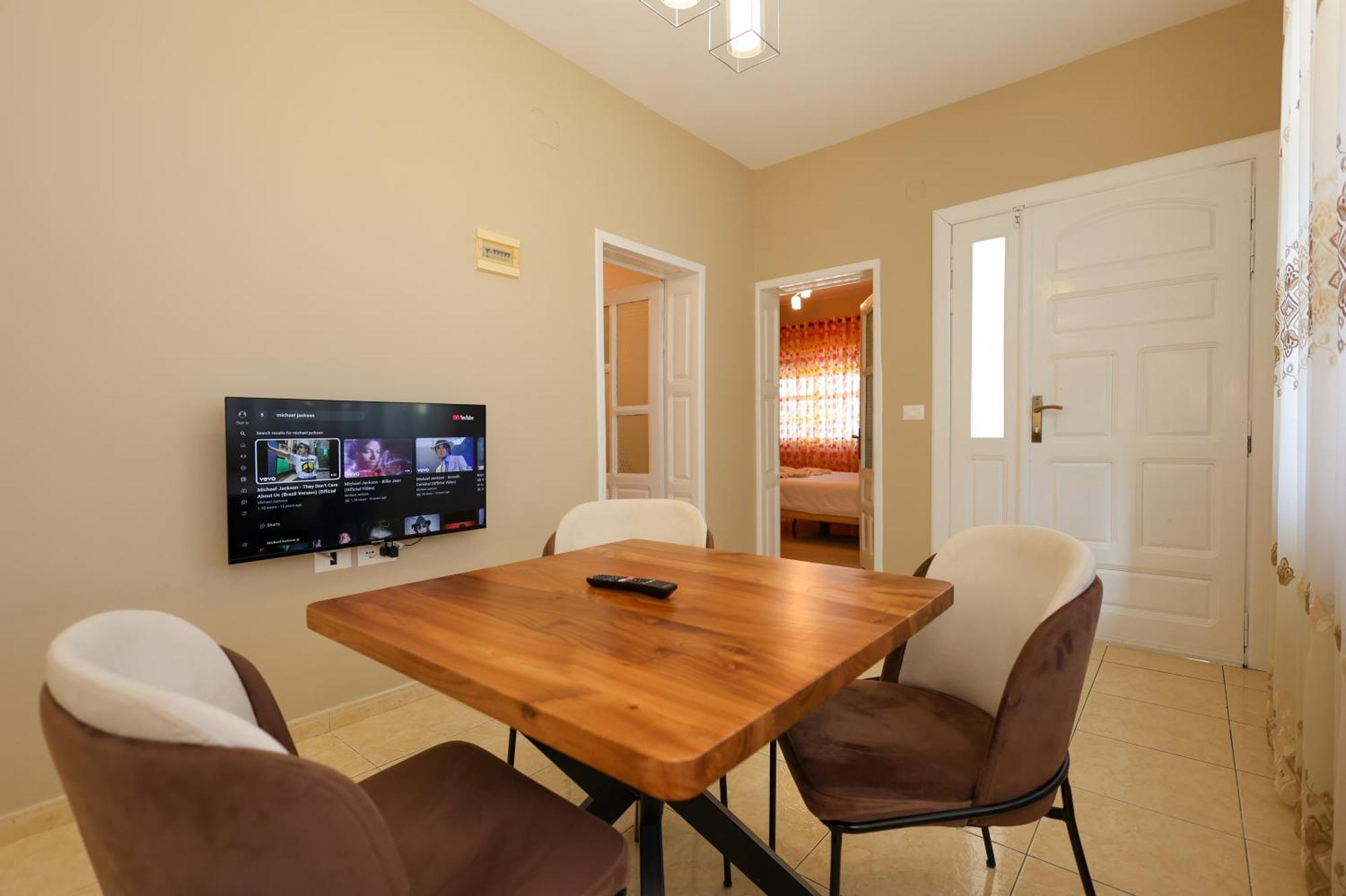 Apartaments Mimani 2 Μπεράτ Δωμάτιο φωτογραφία