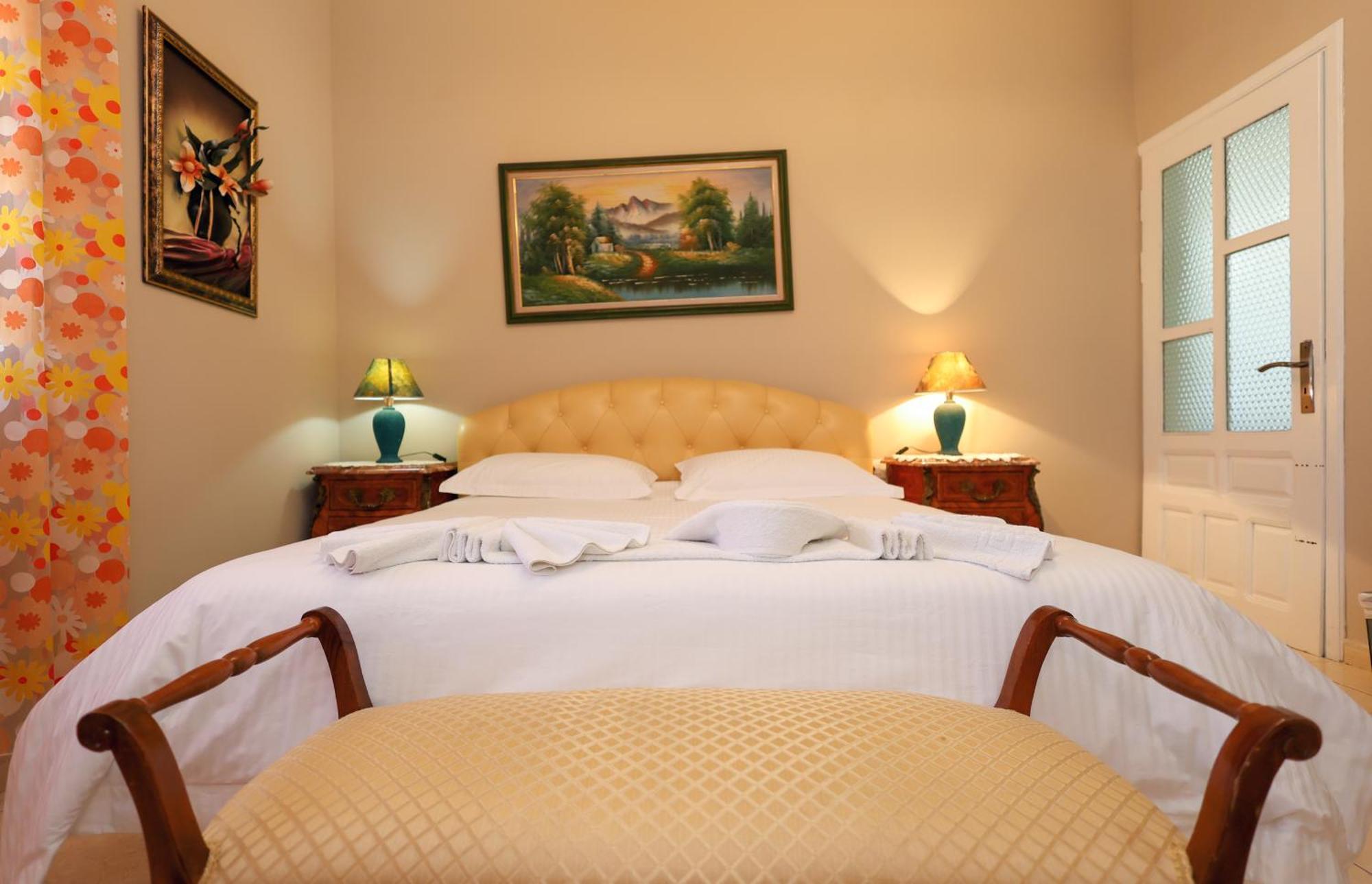 Apartaments Mimani 2 Μπεράτ Δωμάτιο φωτογραφία