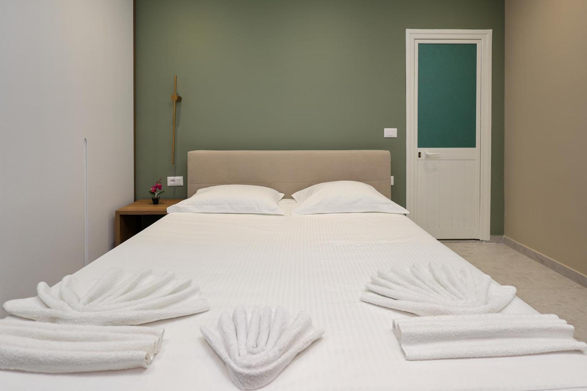 Apartaments Mimani 2 Μπεράτ Δωμάτιο φωτογραφία