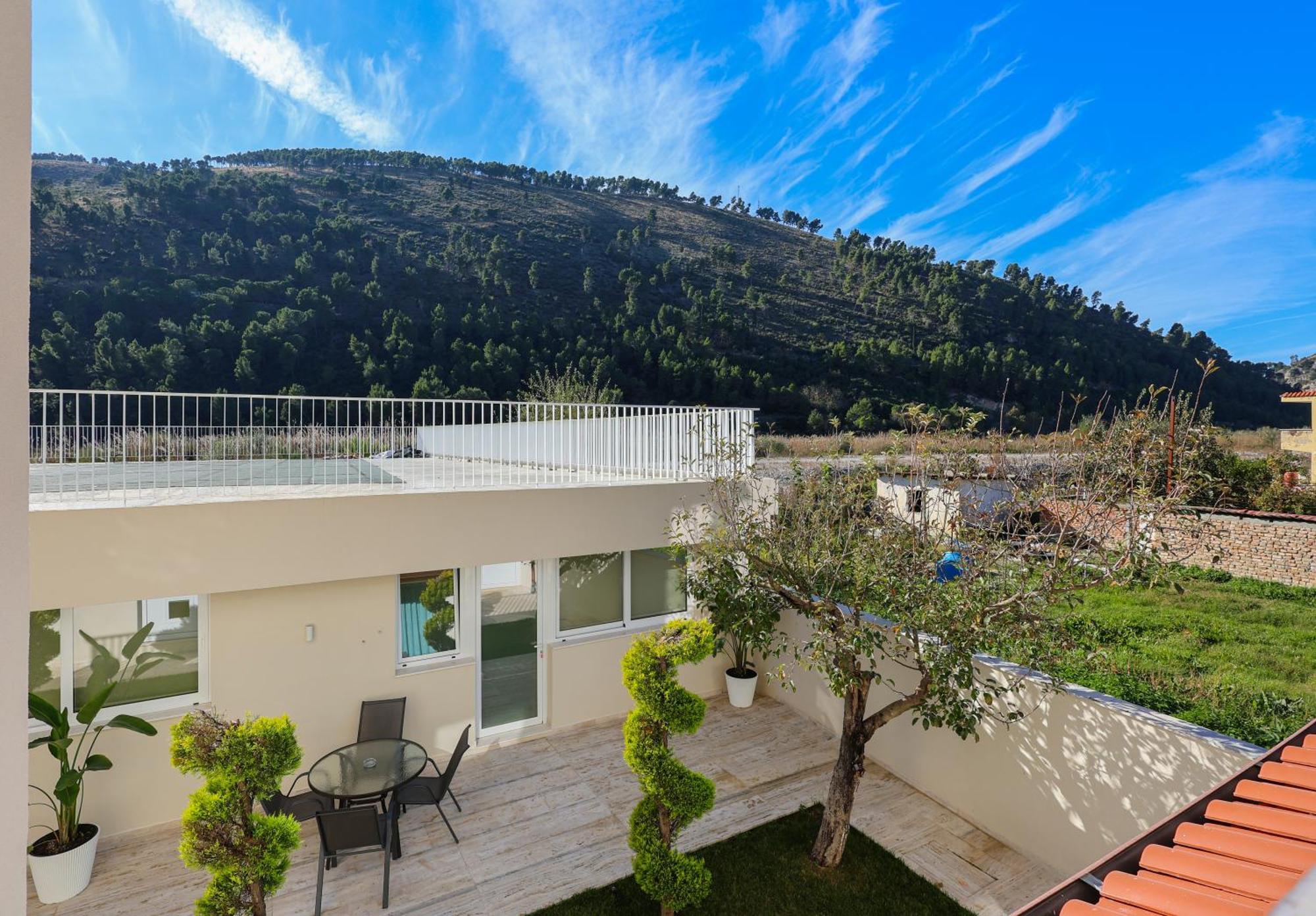 Apartaments Mimani 2 Μπεράτ Δωμάτιο φωτογραφία